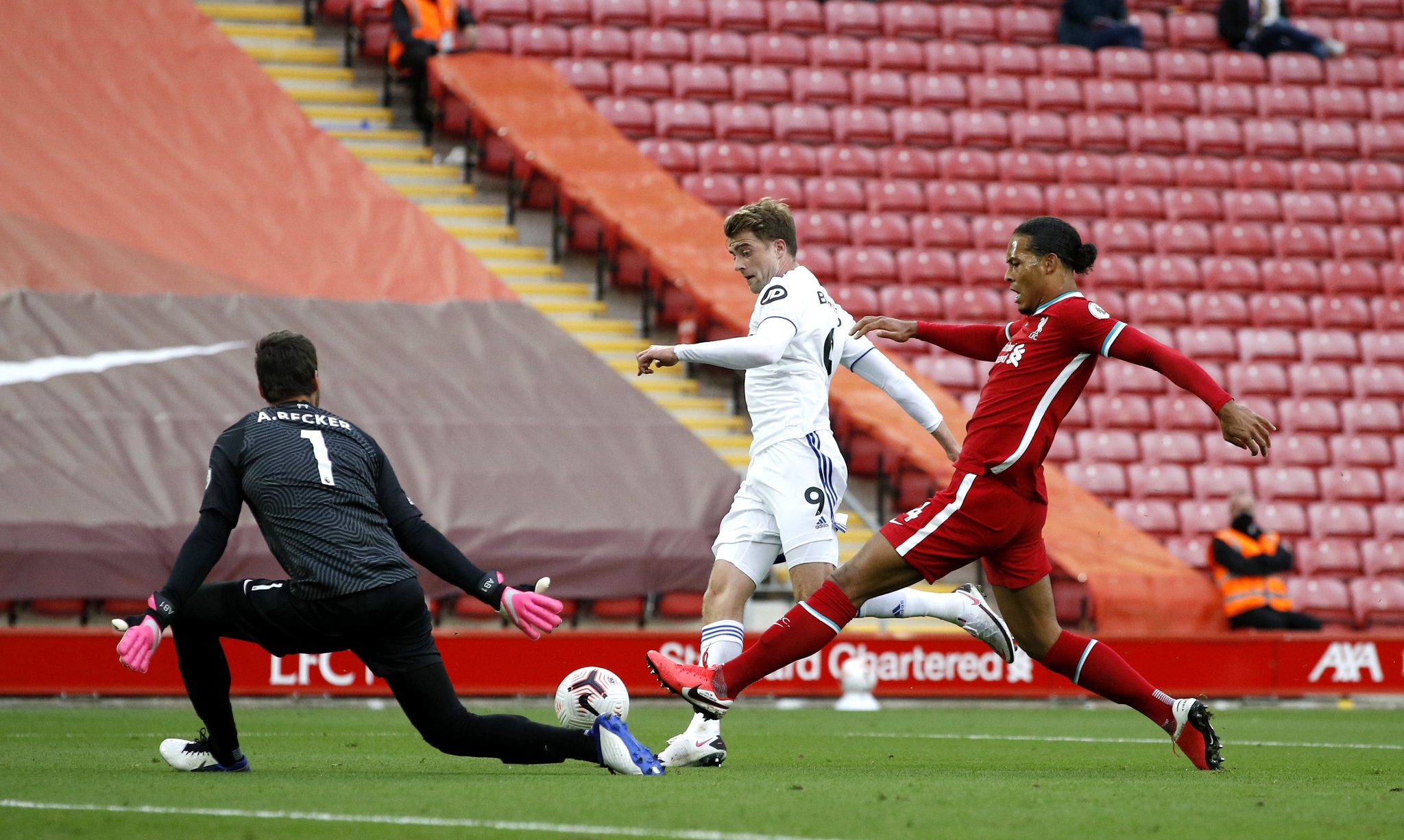 慈善赛上 慈善赛上