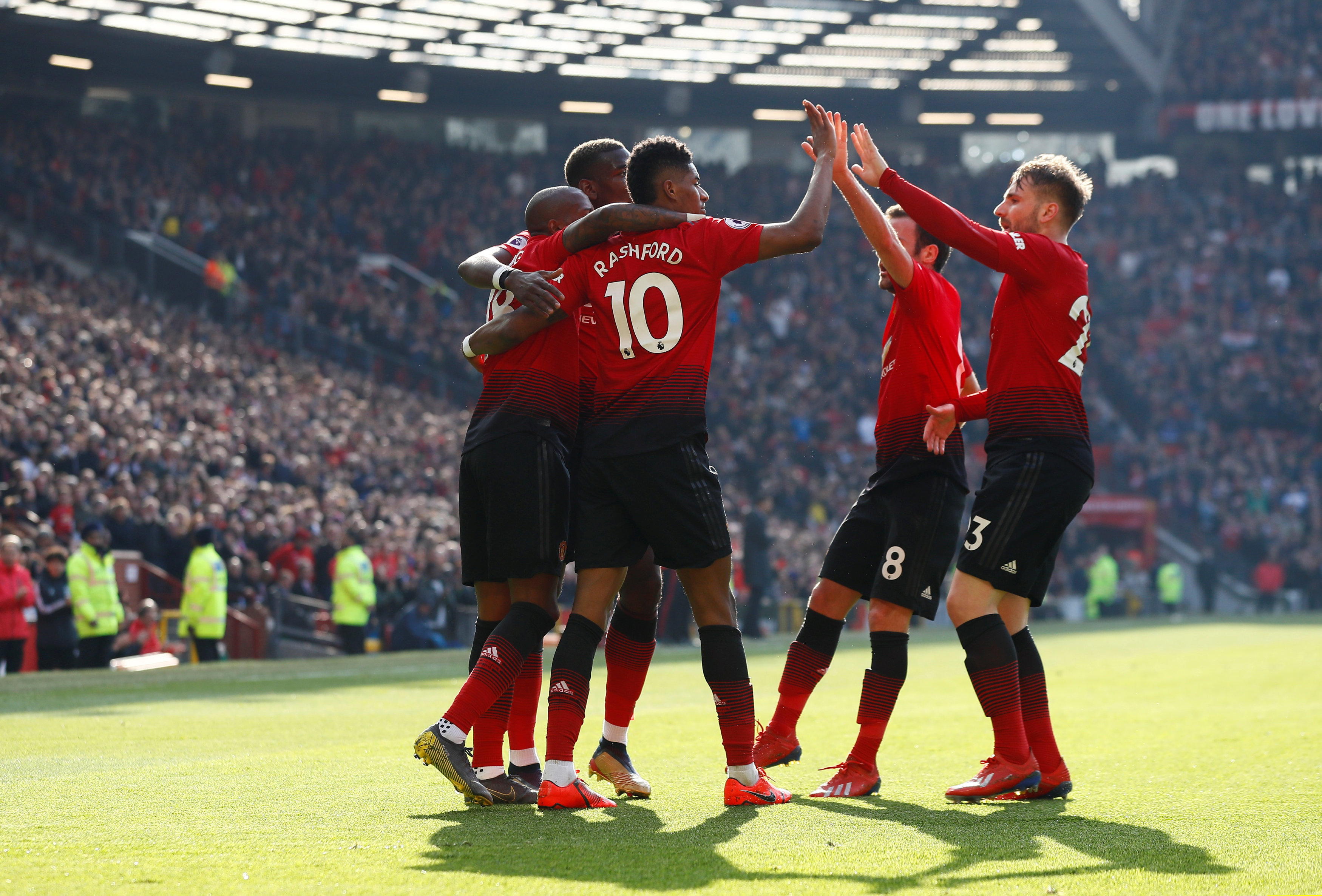 凭借博努奇 凭借博努奇